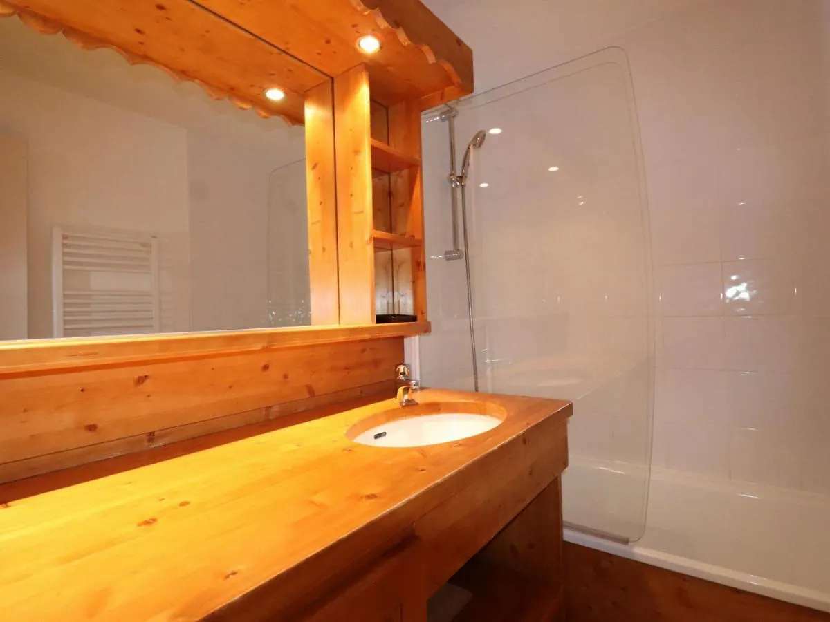 Apartment Meribel 2 Pieces, 5 Pers, Balcon Sud, Skis Aux Pieds, Tv, Wi-Fi, Non-Fumeur - Fr-1-182-33